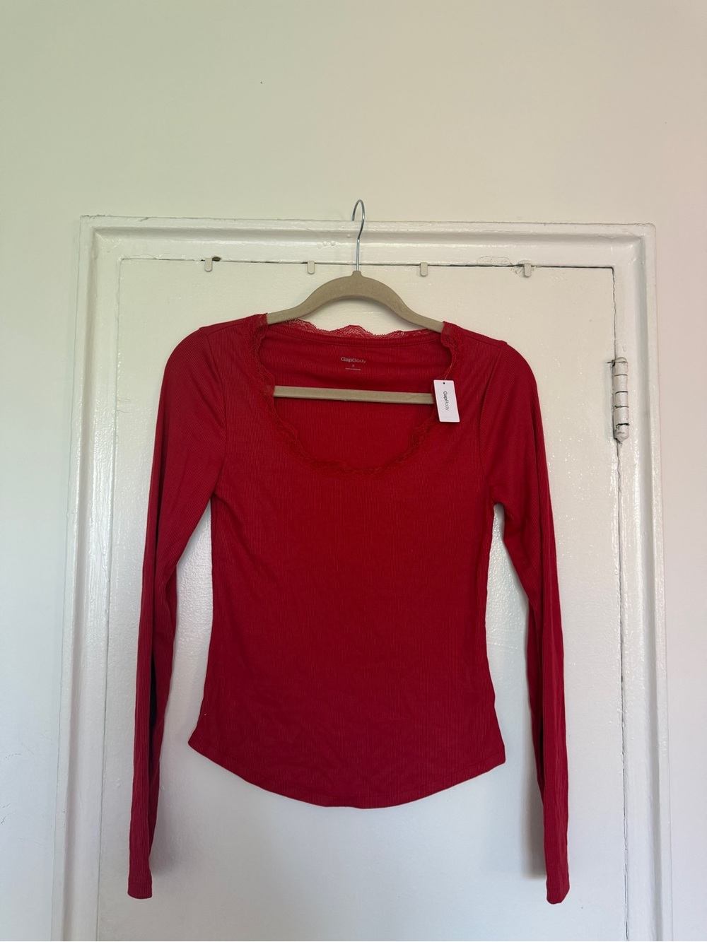 NWT GapBody Red Longsleeve Scoopneck Top with Lace Detail Small